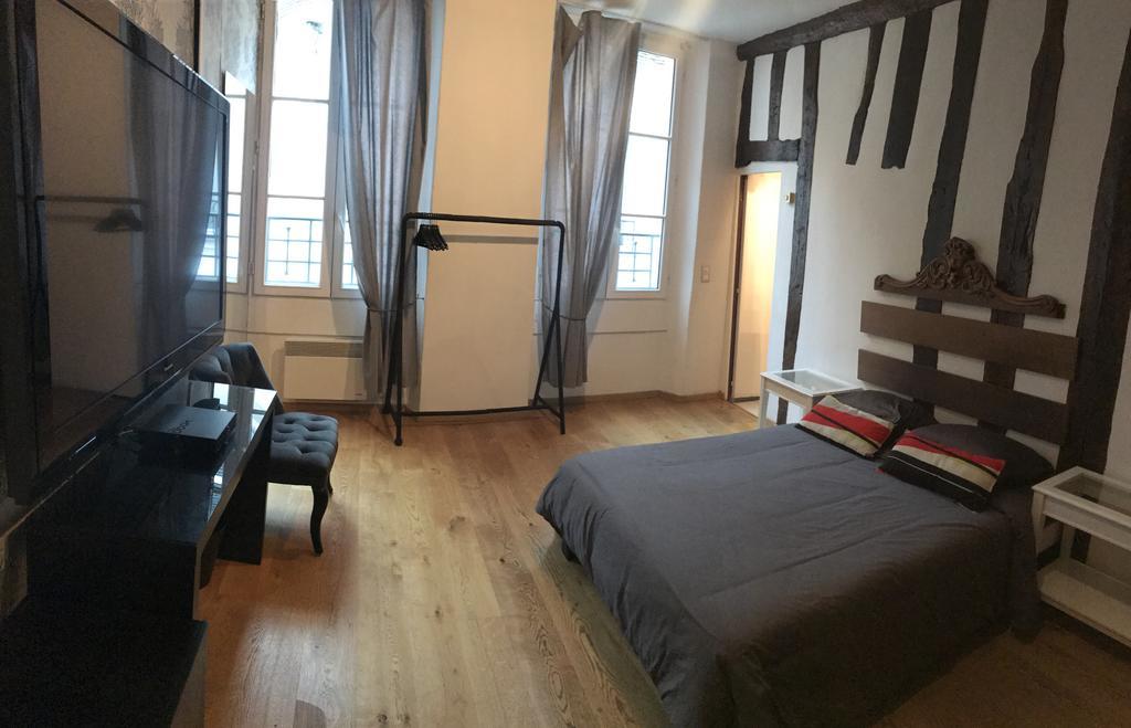 Atypique Apartment - Saint-Germain Des Pres Paris Bagian luar foto